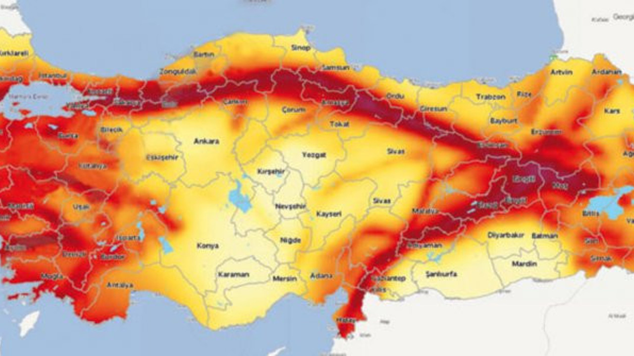 Türkiye geceyi depremle geçirdi. 3 ayrı bölge sallandı