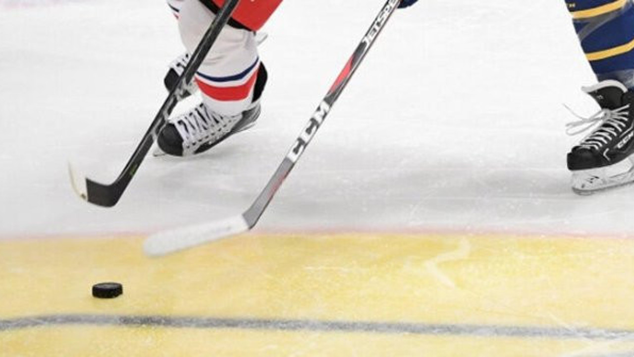 Buz hokeyinde liglere ara verildi