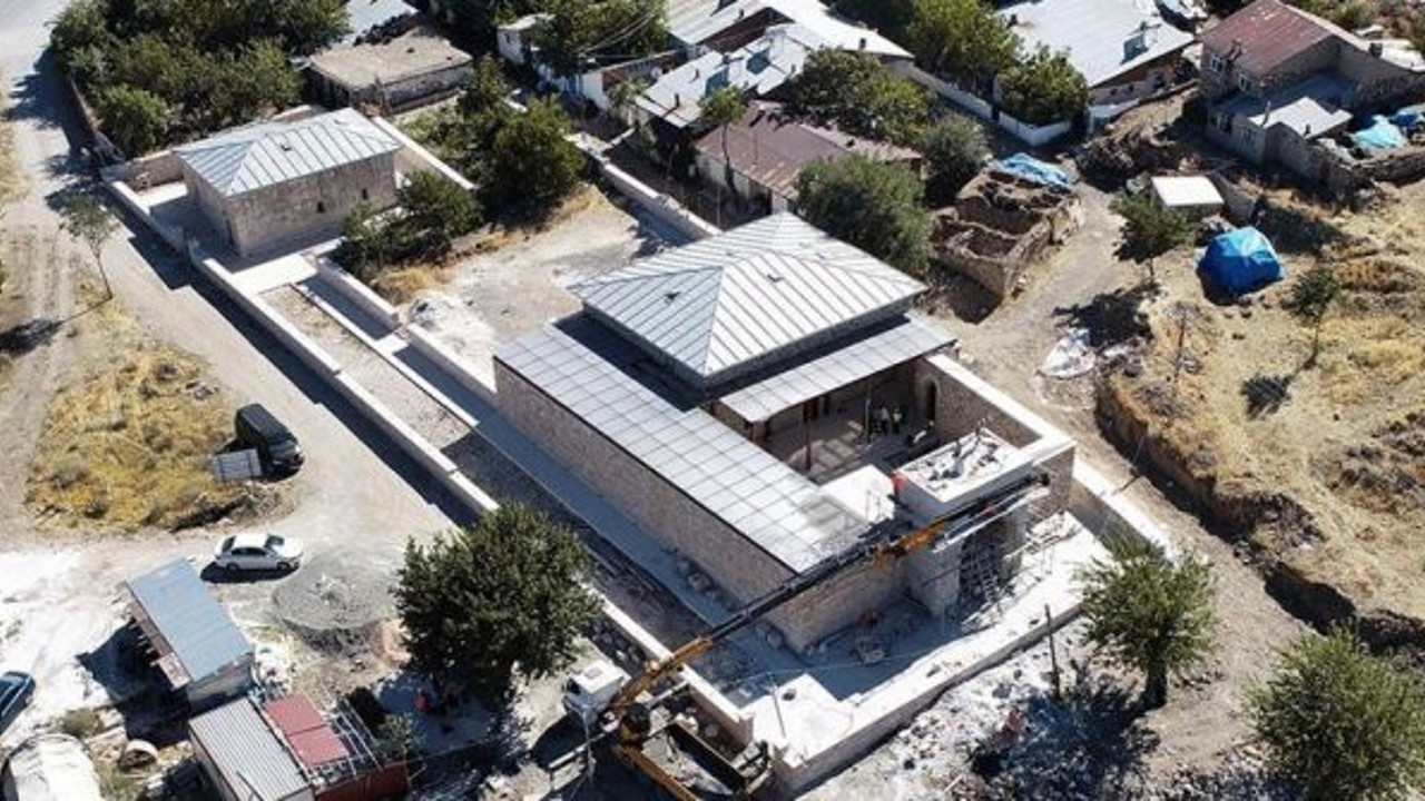 800 yıllık cami hem turizme hem ibadete açılacak