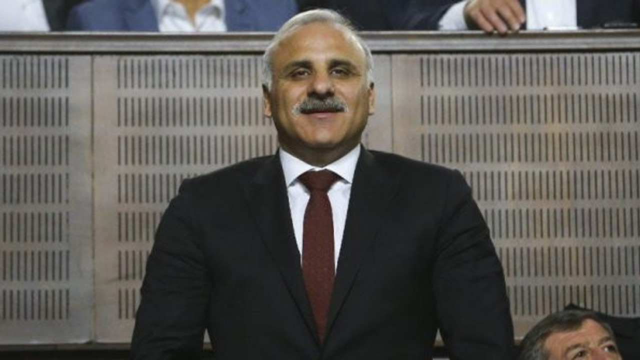 Trabzon Büyükşehir Belediye Başkanı Murat Zorluoğlu 63 araca bakın ne kadar ödedi