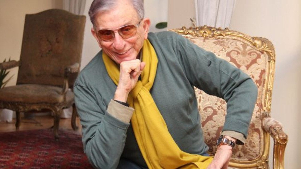 Duayen sanatçı Haldun Dormen üzücü haberi bu sözlerle verdi. Haldun Dormen korona virüse yakalandı