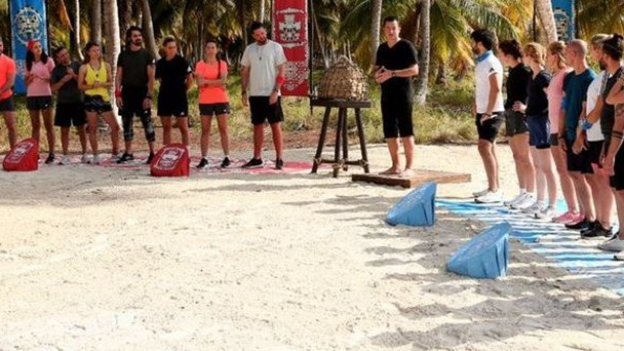 Survivor'da beklenen oldu. Arkadaşlıkları aşka dönüştü