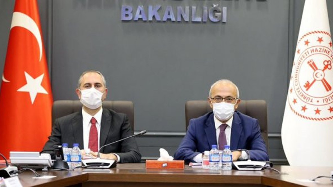 Hazine ve Maliye Bakanı Lütfi Elvan, Adalet Bakanı Abdulhamit Gül ile görüştü