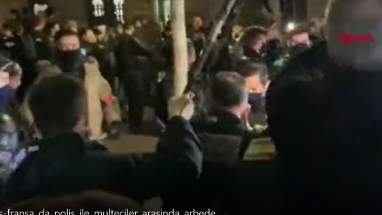 Polisle mülteciler birbirine girdi