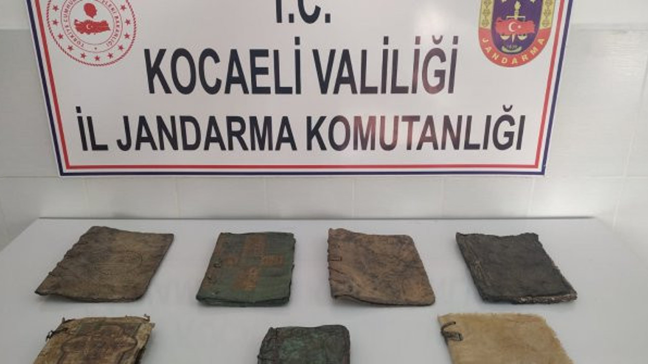 Aracın bagajını açtıran jandarma buldu