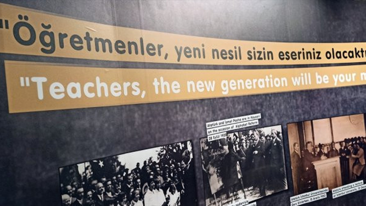 Galata Kulesi’nde öğretmenlere özel sergi