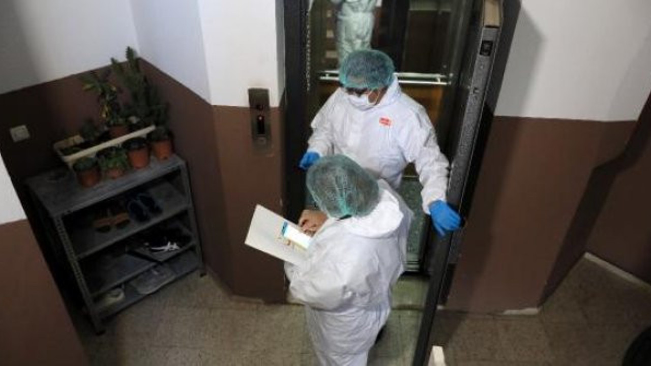 Korona hastaları kontrole gelen doktorlara bakın neler teklif ediyor. Bu bir başka ülkede yaşayamam haberidir