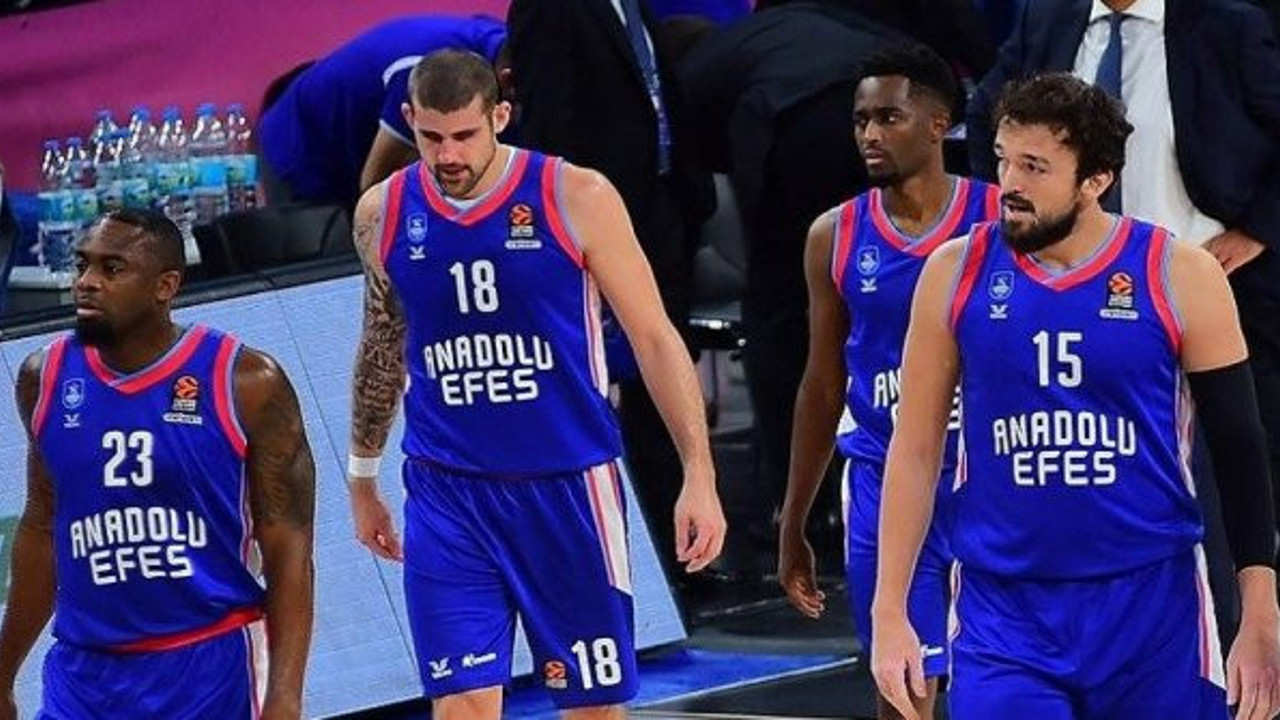 Euroleague'de kritik sınav. Anadolu Efes Kızılyıldız deplasmanına çıkıyor
