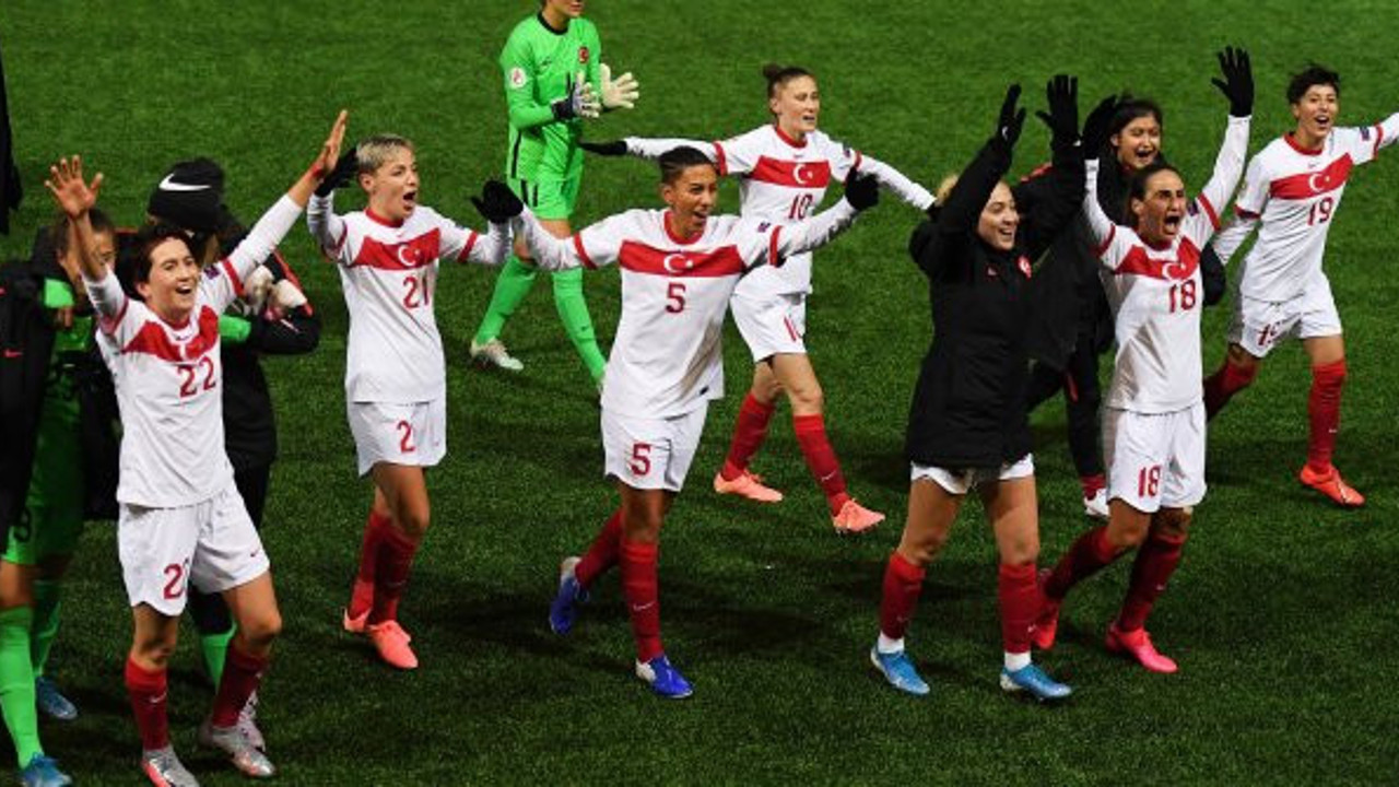 Kadın A Milli Takımı Estonya'yı perişan etti