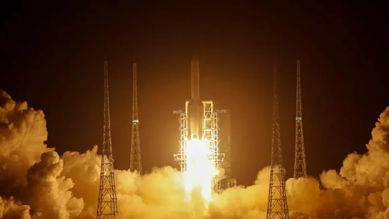 Çin'in keşif aracı Ay'ın yörüngesine girdi (30 Kasım 2020)