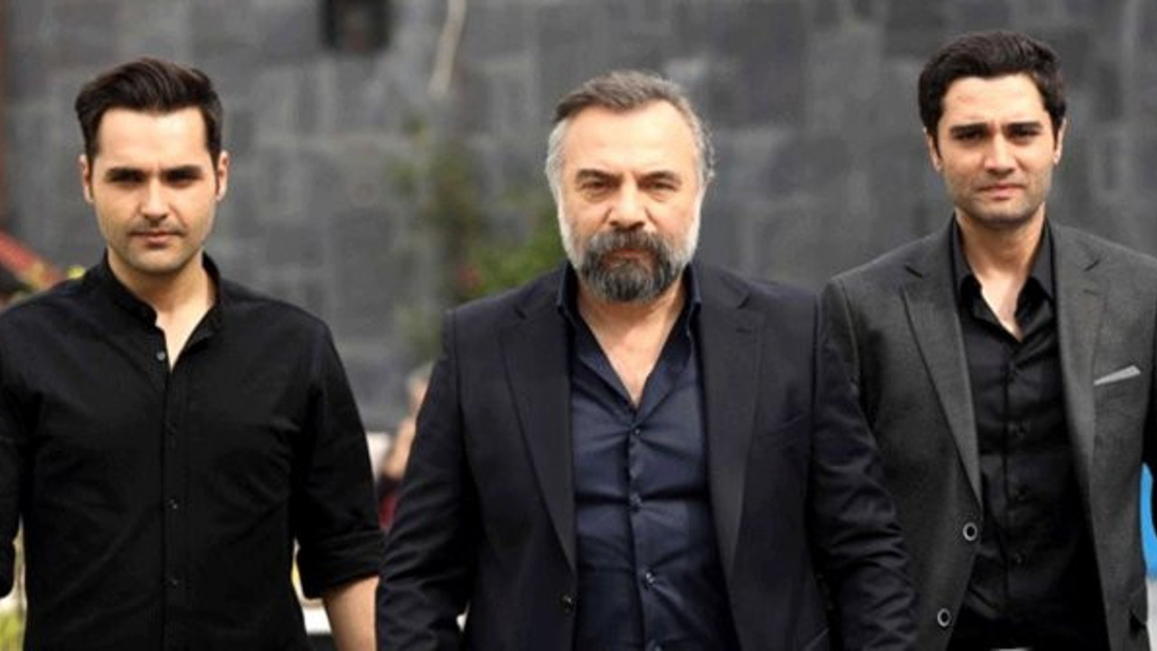 Eşkıya Dünyaya Hükümdar Olmaz dizisinin setini bastılar! Çalışanlar canlarını zor kurtardı işte saniye saniye o anlar