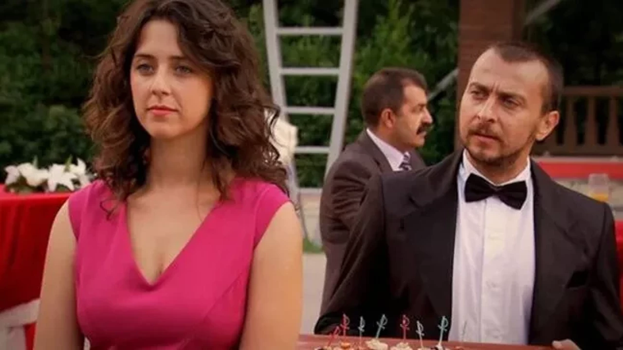 Leyla ile Mecnun’un yıldızının yeni mesleği belli oldu, ürünleri sosyal medyadan satıyor