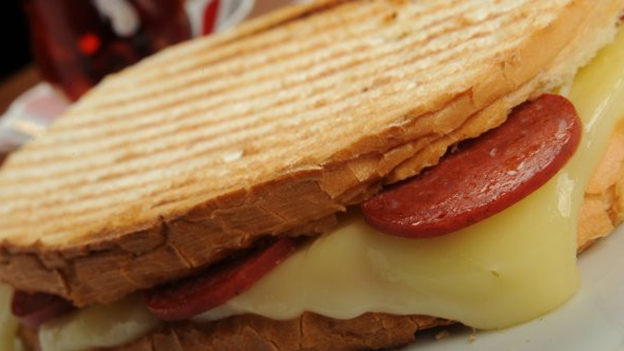 İşte bakkal tostunun sırrı