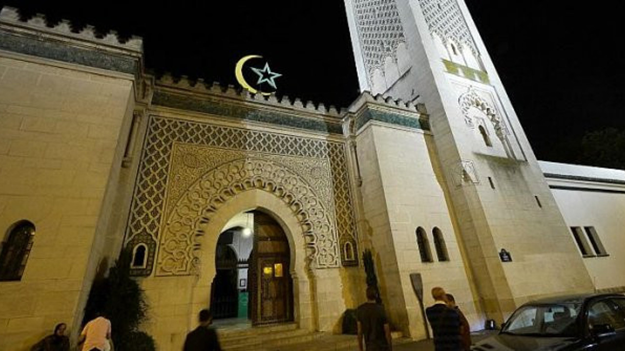 Fransa’da camilere denetim, 18’i kapatılabilir