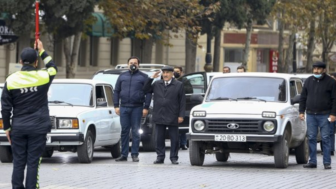 Azerbaycan'da şehitler anıldı