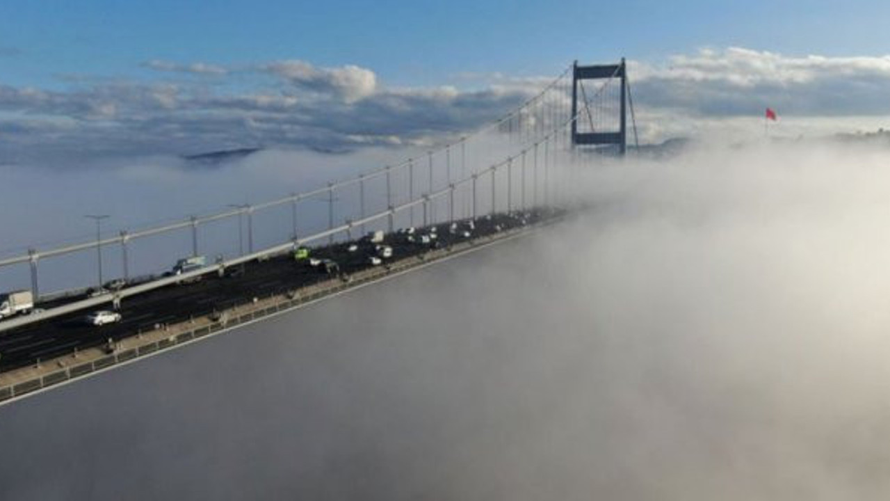 İstanbul Boğazı'nda sis nedeniyle gemi geçişleri çift yönlü askıya alındı