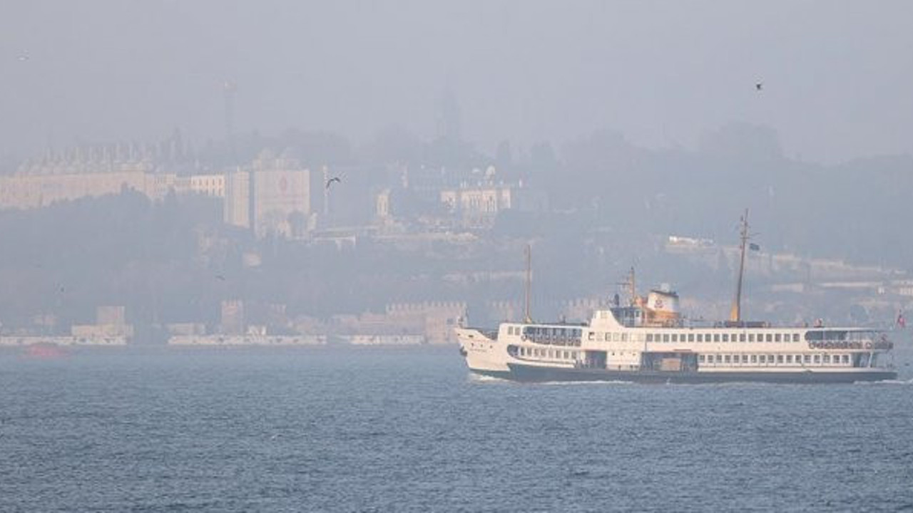 İstanbul Boğazı gemi geçişine açıldı