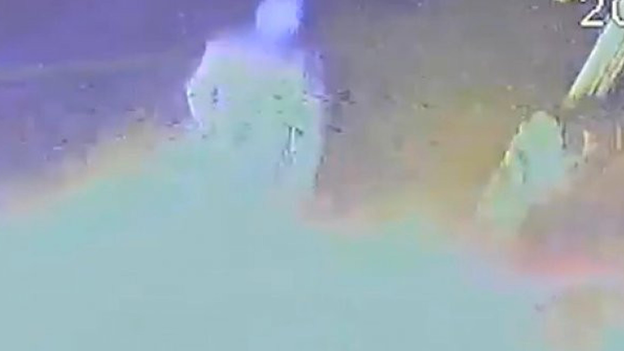 Acemi kundakçı alev topuna döndü