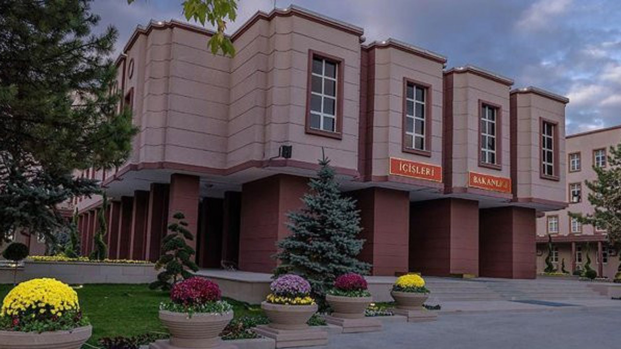 PKK'lı 5 terörist daha teslim oldu