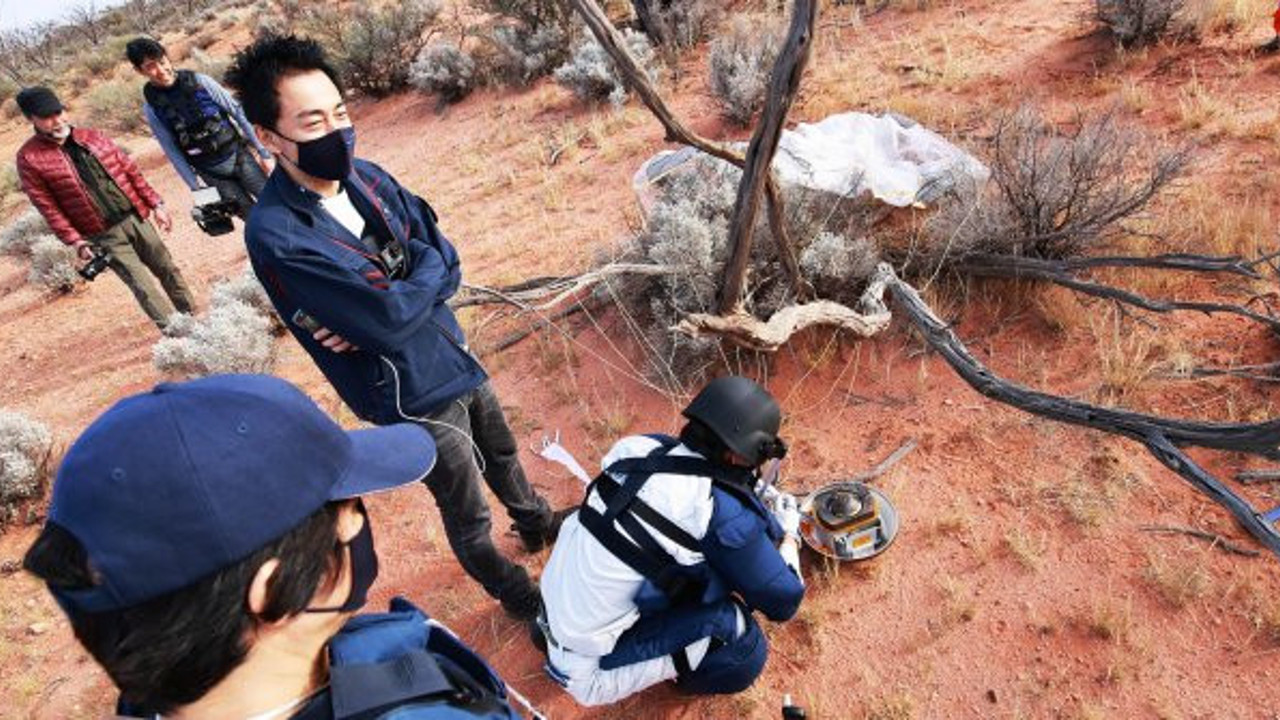 Bilim insanları bu bir ilk diyerek duyurdu. Kapsüller içinde uzaydan geldi