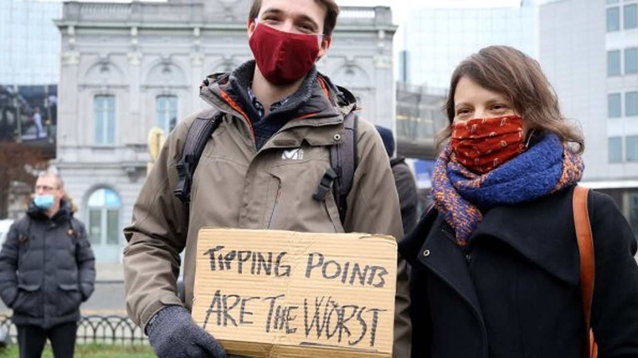 Brüksel'de iklim değişikliğine dikkat çekildi