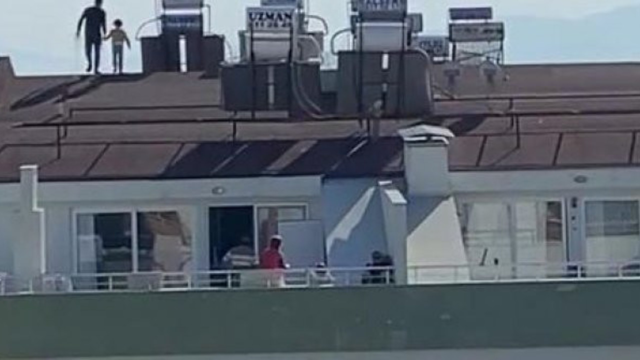 Aydın'da 5 katlı binanın çatısında tehlikeli oyun