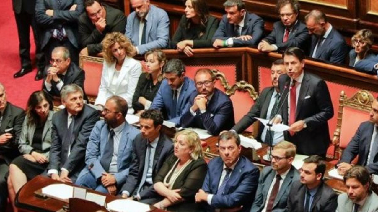 Korona pozitif olduğunu kabine toplantısında öğrendi