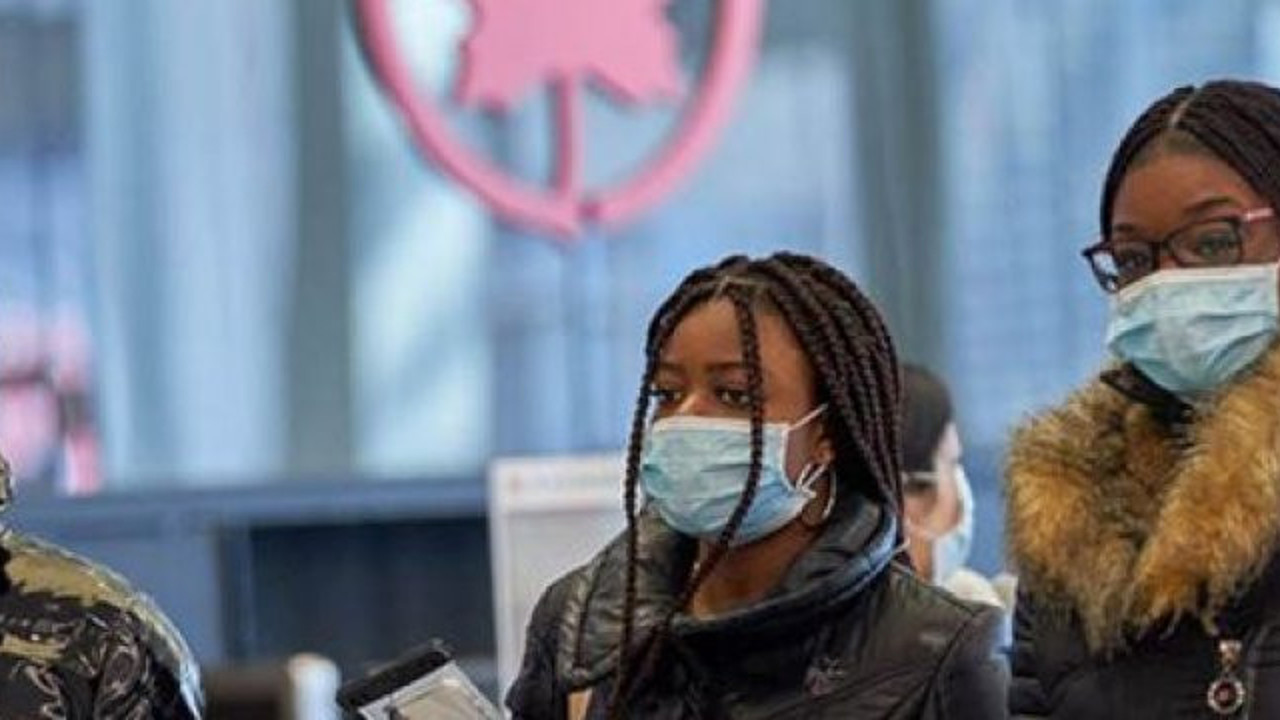 Kanada korona virüs aşısı Pfizer'i halka dağıtmaya başlıyor