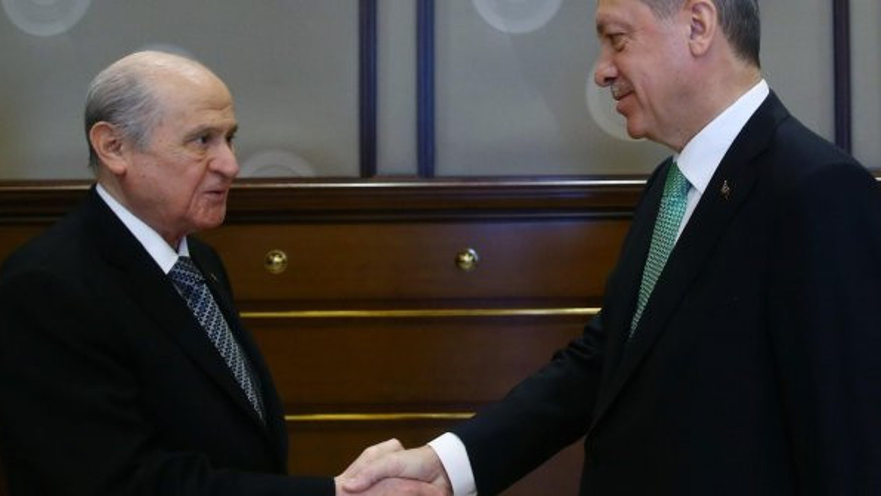 İktidara yakın gazetede şok satırlar. Cumhur İttifakı bitti. MHP ve Bahçeli’ye ağır ifadeler