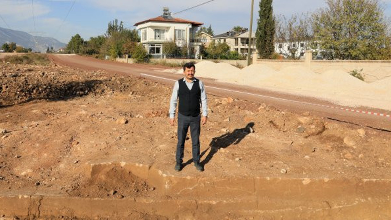 Antalya'da kepçenin darbesiyle bir anda ortaya çıktı. Alan koruma altına alındı