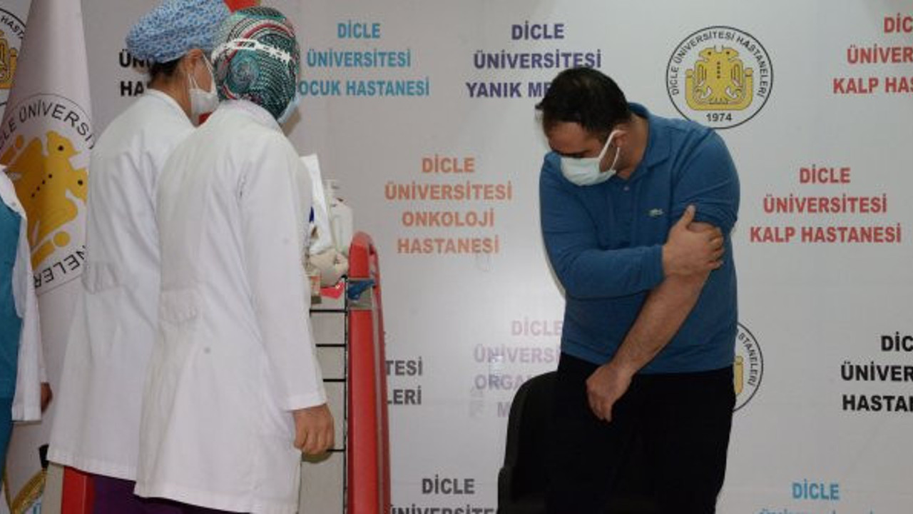 Korona virüsü kimlerin bulaştırmayacağını açıkladı. Prof. Dr. Çelen salgının iki şekilde biteceğini söyledi