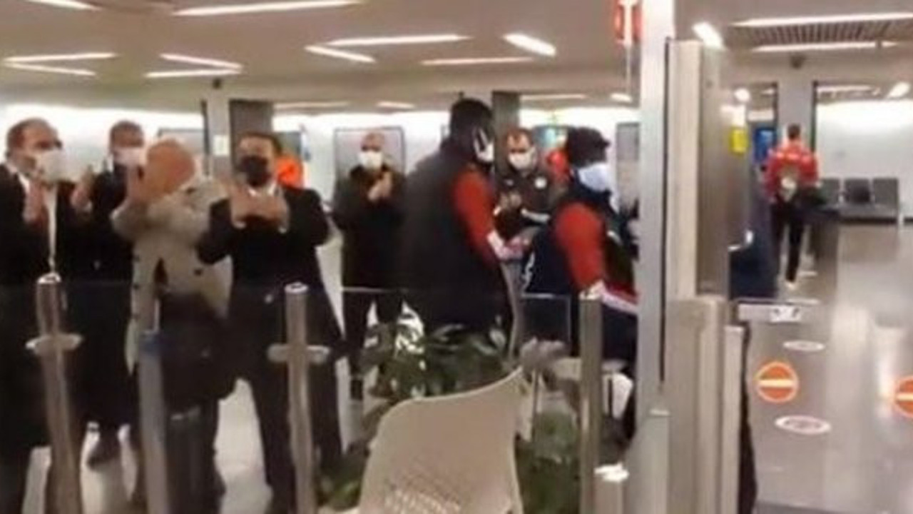 İsrail'den büyük rezillik. Sivasspor kafilesi mahsur kaldı