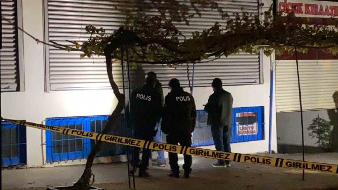 Diyarbakır'da kahvehanede birbirlerine kurşun yağdırdılar