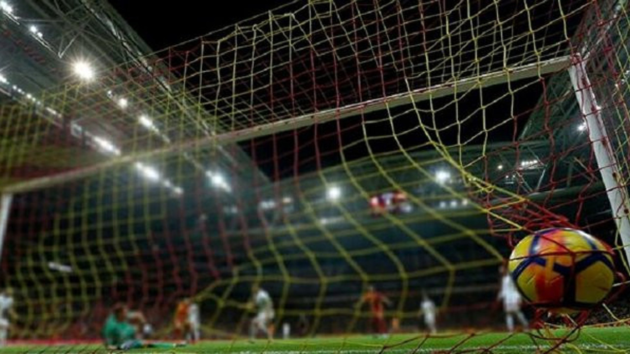 Beinsport ben ödedim diyor, kulüpler para ödenmedi diyor, paraları kim aldıysa geri getirsin