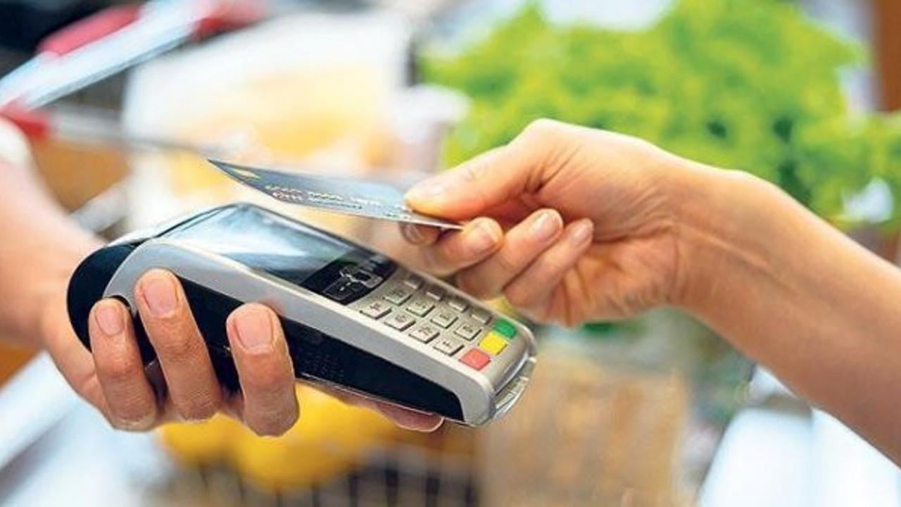 Bankalar peş peşe açıkladı. Kredi kartı puanlarıyla ilgili kritik karar verildi