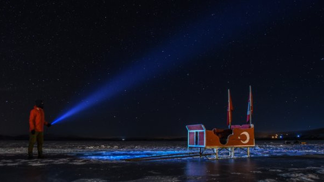 Çıldır Gölü’nde yıldızların dansı böyle görüntülendi