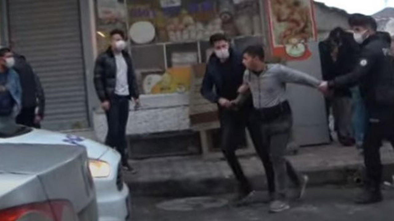 İki aile birbirine girdi, polis biber gazıyla ayırdı