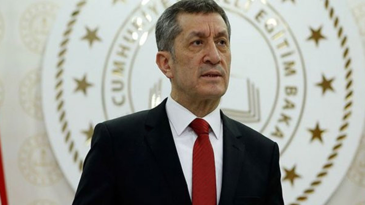 Bakan Ziya Selçuk duyurdu, Bu hafta 50 bin tablet dağıtacağız