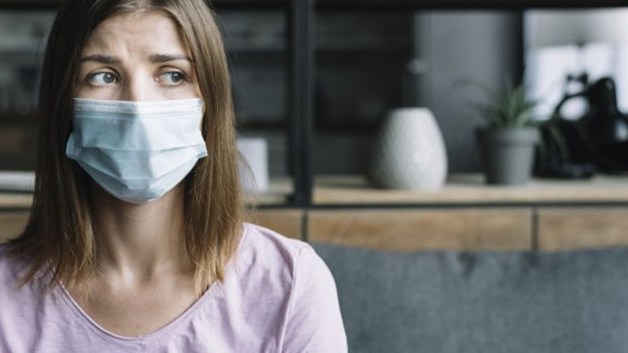 Mutasyona uğrayan virüsün yeni adı belli oldu. İnsan isim verirken gazetecileri de düşünür