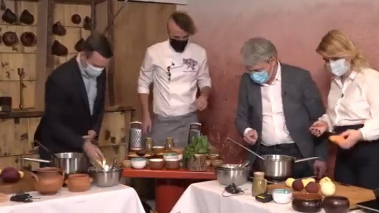 Bakanlar meclise değil mutfağa girdi