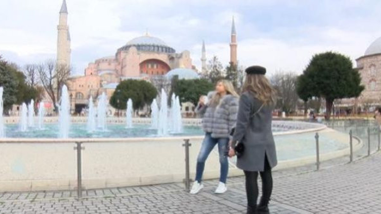 Sokağa çıkma yasağında Sultanahmet turistlere kaldı