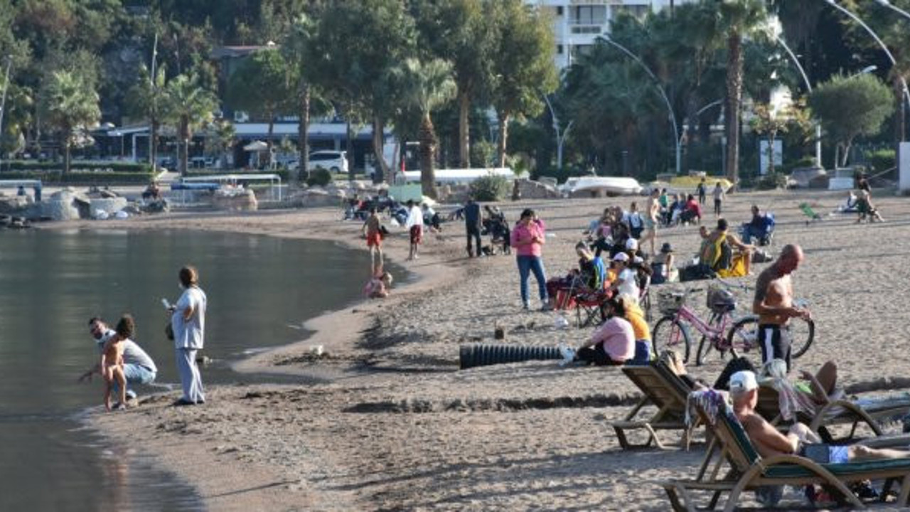 Marmaris’te plaj ve parklarda piknik yapmak, toplu oturmak yasaklandı