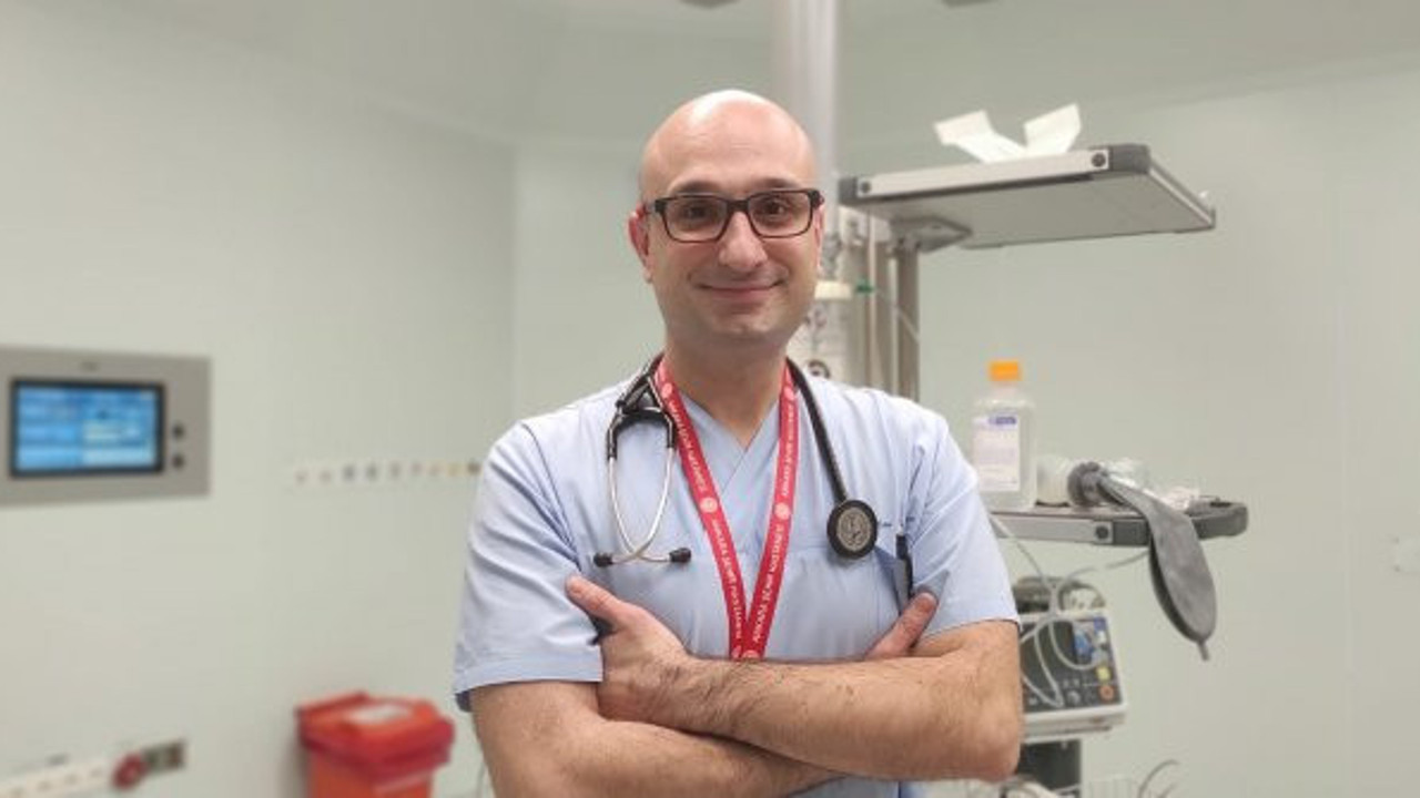 Doç. Dr. Afşin Emre Kayıpmaz aşının yapılacağı tarihi açıkladı. Rahat nefes alacağımız zamanı söyledi