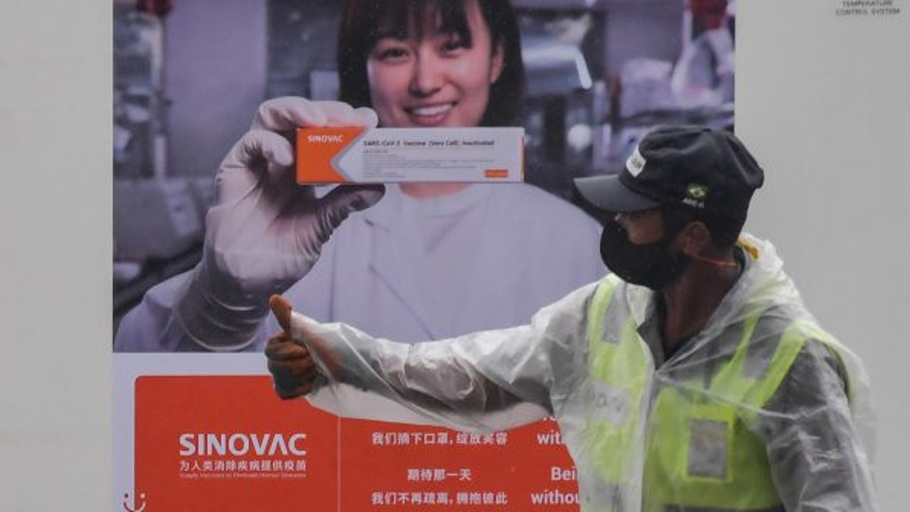 Ukrayna da Sinovac aşısı alıyor