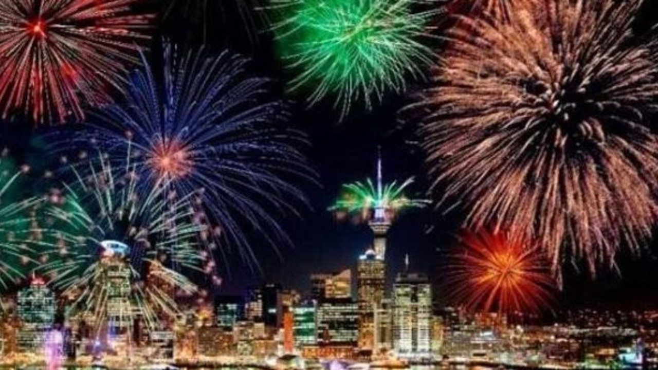 Yeni Zelanda 2021 yılına girdi