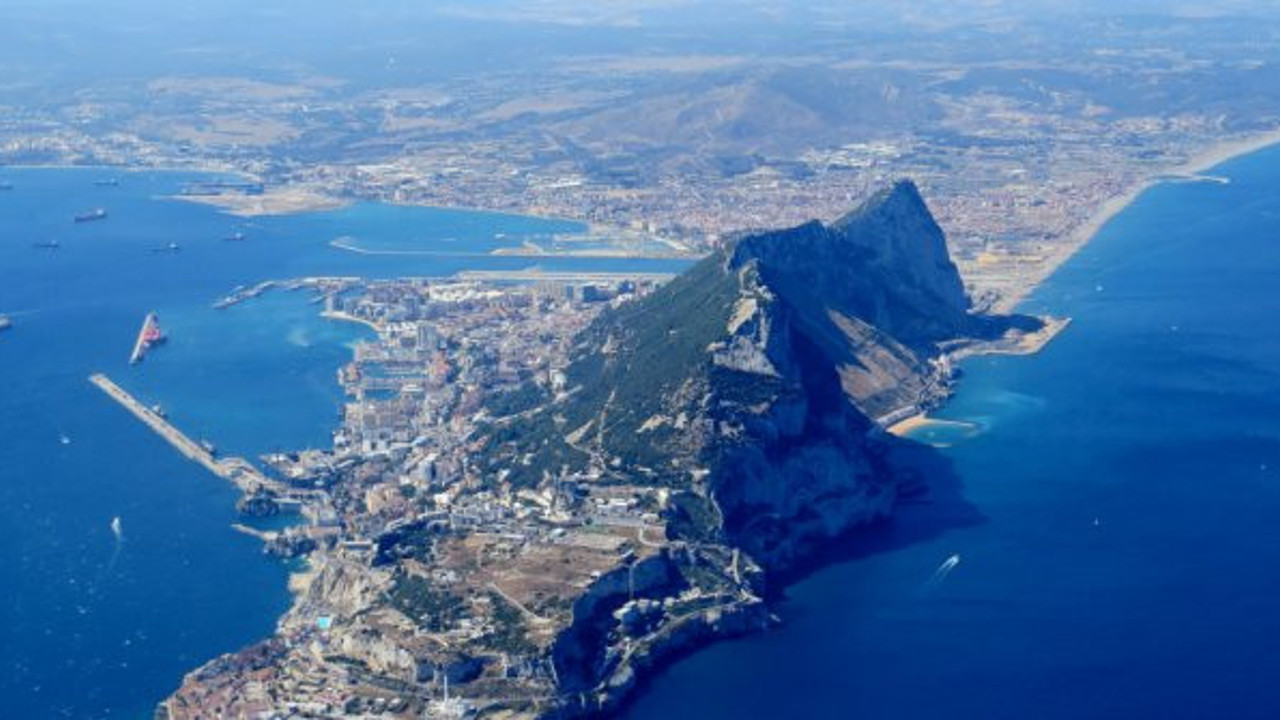 Dışişleri Bakanı açıkladı. Cebelitarık belirsizliği bitiyor