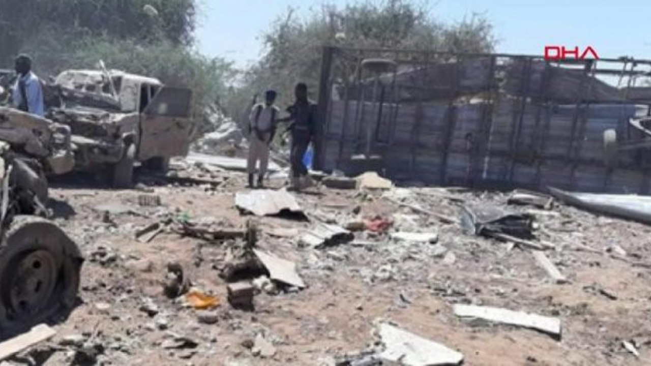 Bomba yüklü araçla saldırı. 1'i Türk 4 ölü