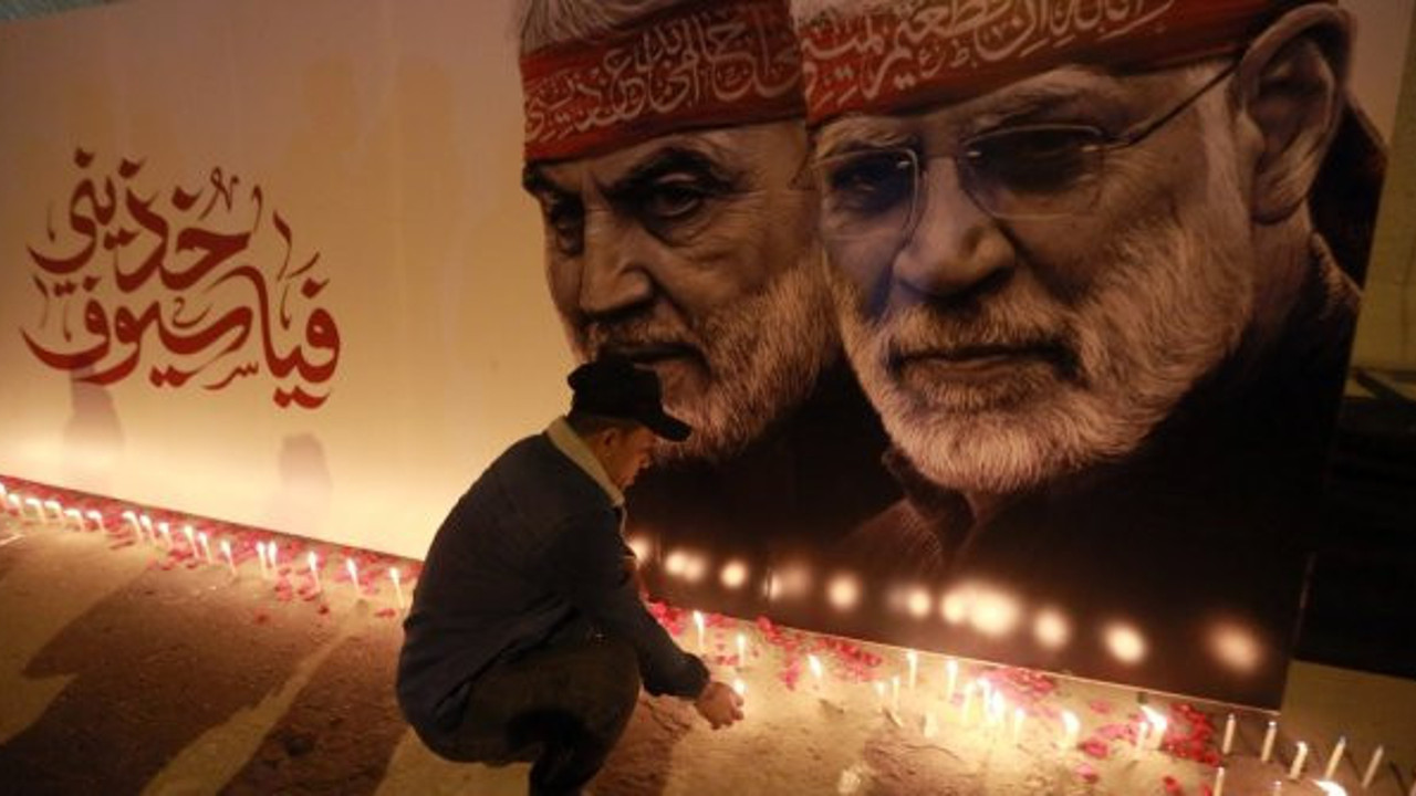 Kasım Süleymani ve el-mühendis için Irak’ta anma töreni