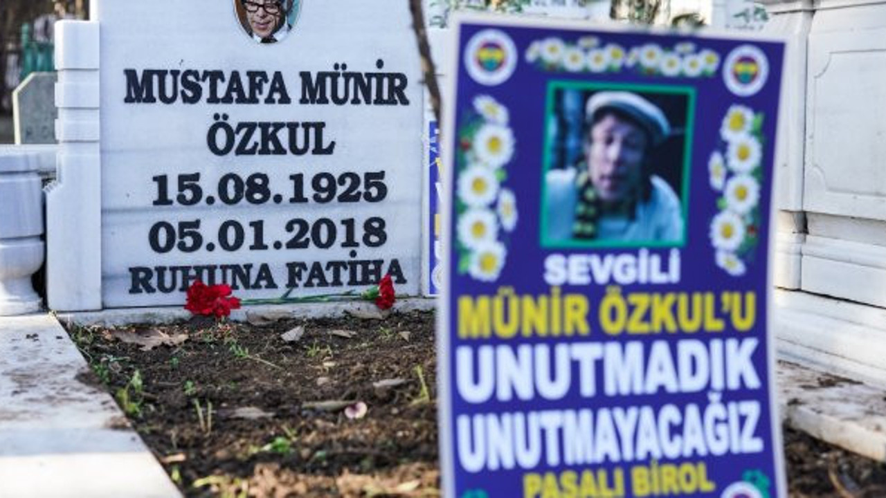 Münir Özkul vefatının 3. yıldönümünde mezarı başında anıldı