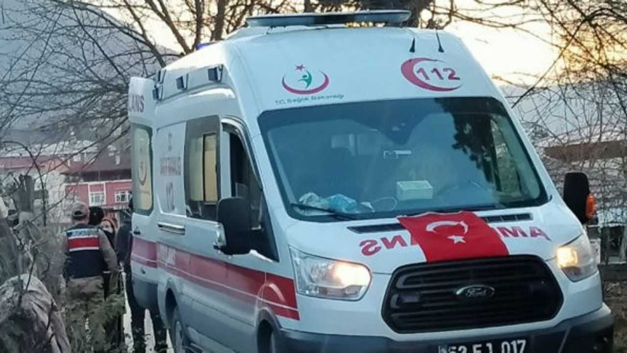 Bir aile faciası yaşandı! Ailesinden 2 kişiyi silahla öldürdü